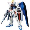 Figurka kolekcjonerska Bandai HGCE 1/144 ZGMF-X10A FREEDOM GUNDAM