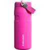 Stanley Termopudele ar salmiņu The IceFlow Bottle Flip Straw 2.0 0,47L violeta Pudeles