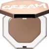 Fenty Beauty Cheeks Out Freestyle Cream Bronzer - Krémový bronzer 6,23 g Amber Smaržas - NESAKĀRTOTS