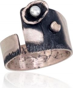 Серебряное кольцо #2101709(Matt+POx-MattBk)_PE, Серебро	925°, оксид (покрытие), Жемчуг , Размер: 17.5, 6.3 гр.