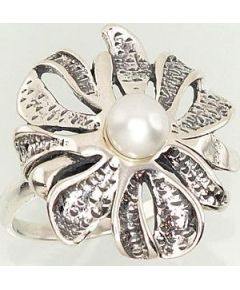 Серебряное кольцо #2101202(POX-BK)_PE, Серебро	925°, оксид (покрытие), Жемчуг , Размер: 20.5, 6 гр.