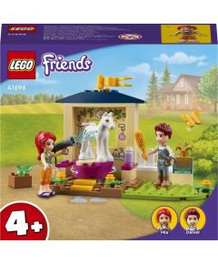 LEGO Friends Kąpiel dla kucyków w stajni (41696)