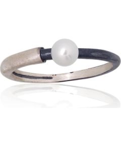 Серебряное кольцо #2101837(Matt+POx-MattBk)_PE, Серебро 925°, оксид (покрытие), Жемчуг, Размер: 18, 1.7 гр.