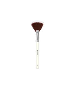 Dermacol A synthetic cosmetic brush made of synthetic fibers D59