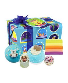 Bomb Cosmetics Shake Me Up Set