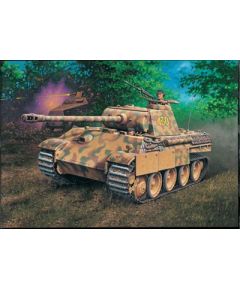Revell Model plastikowy pzkpfw v panther ausf.g Figūriņas un varoņi