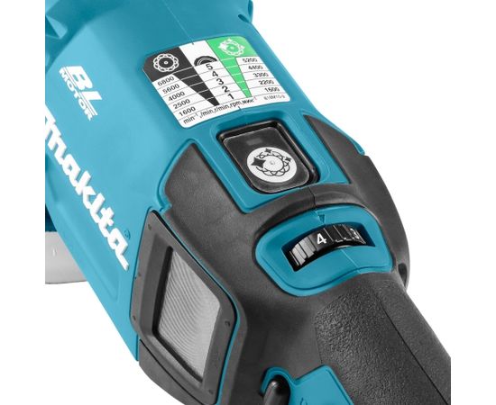 Makita DPO600Z 18 V (bez akumulatora un lādētāja) Pulēšanas mašīna