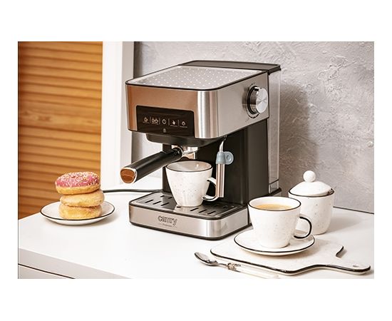 Camry CR 4410 Espresso and Cappuccino 850W Black/Stainless steel
