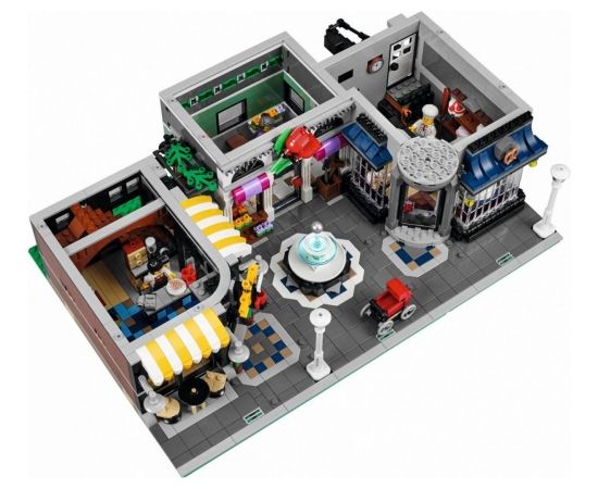 LEGO Creator Sapulču laukums (10255) LEGO Creator