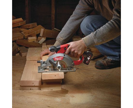 Milwaukee FUEL M12 CCS44-402C cordless Hand circular saw