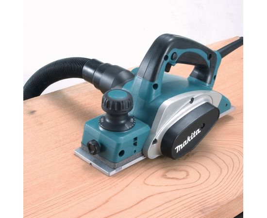 Elektriskā ēvele 82 mm, 0 2,5 mm, 620 W, 2,6 kg KP0800J Makita