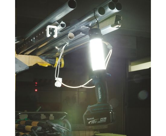 Akumulatora LED lukturis 14,4/18V Li ion  DEADML806 Makita