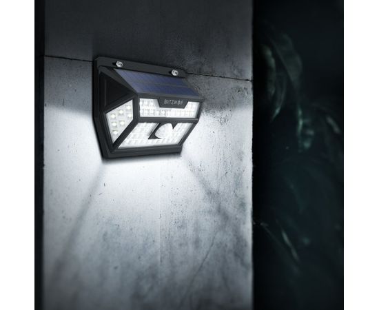 Blitzwolf BW-OLT1 Āra LED saules lampa ar kustības un krēslas sensoru, 2200mAh Āra apgaismojums