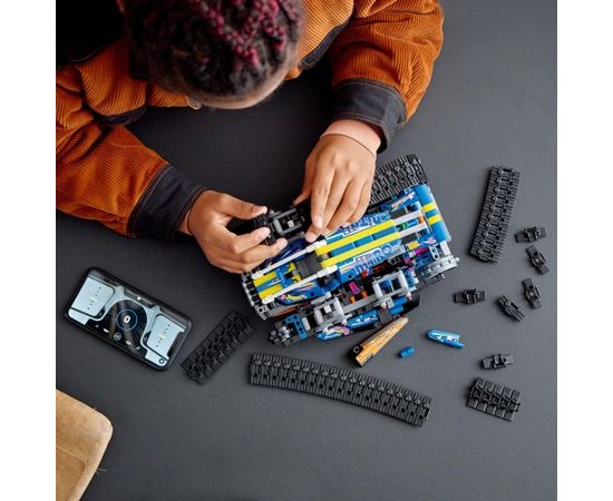 LEGO Technic Ar lietotni vadāms pārbūvējams transportlīdzeklis (42140) Lego Technic