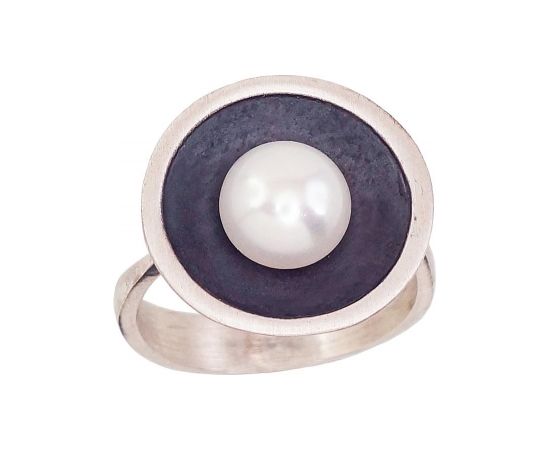 Серебряное кольцо #2101572(Matt+POx-MattBk)_PE, Серебро	925°, оксид (покрытие), Жемчуг , Размер: 18, 4.8 гр.