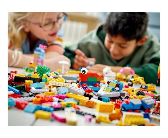 LEGO Classic90 rotaļāšanās gadi (11021) Lego Classic