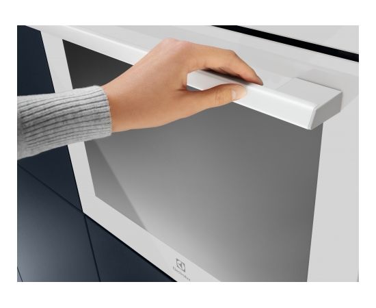Electrolux EOF5C50BV 65L Balta Konvekcijas cepeškrāsns Cepeškrāsnis, iebūvējamas