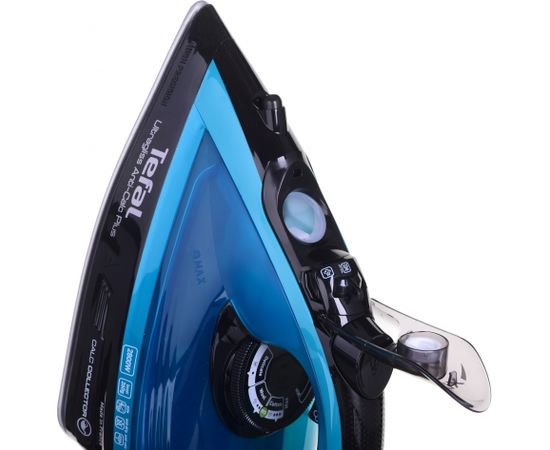 Tefal FV6832 iron Steam iron 2800 W Blue