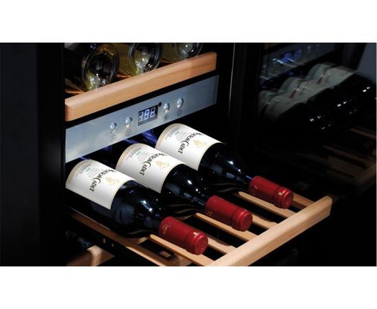 Caso Wine cooler WineMaster 24 Table top, Bottles capacity 24, Cooling type COMPRESSOR TECHNOLOGY, Silver