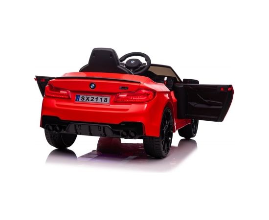 Vienvietīgs elektromobilis BMW M5, lakots sarkans