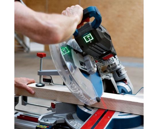 Bosch GCM 18V-305 GDC (2xProCORE18V 12.0Ah; GAL 18V-160C; CoMo; C) Akumulatora leņķzāģis