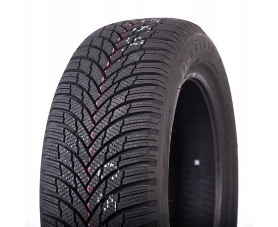 Firestone Winterhawk 4 235/45R18 98V