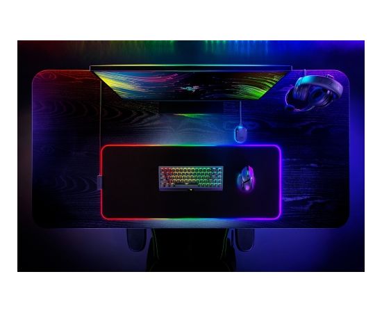 Razer коврик для мыши Strider Chroma