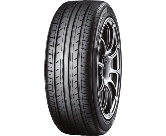 225/40R18 YOKOHAMA PCR BLUEARTH-ES ES32A 92W XL RPB CBA68