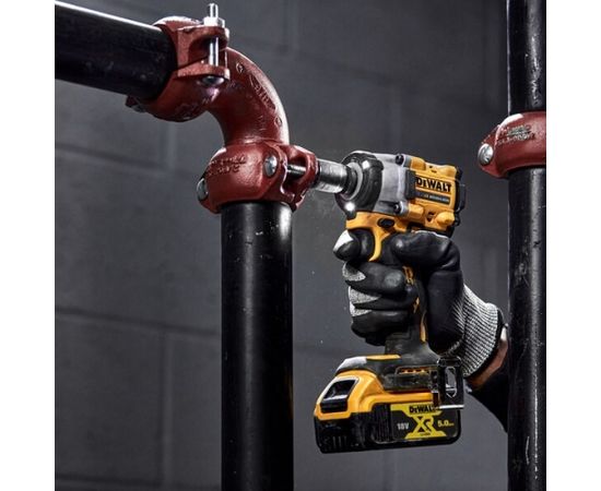 DEWALT DCF922P2T-QW  Akumulatora uzgriežņu atslēga 18V (2x5.0Ah)