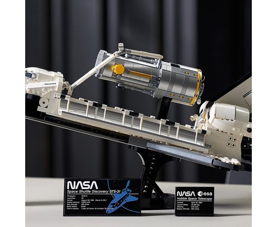 (Ir Veikalā) LEGO NASA Space Shuttle Discovery kosmosa kuģis 10283