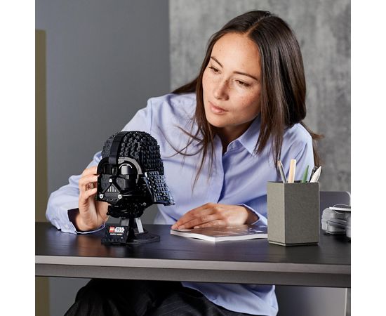 LEGO Star Wars Darth Vader Helmet ķivere 75304