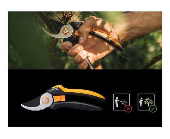 Fiskars Solid L Bypass Secateurs P341 (orange/black)