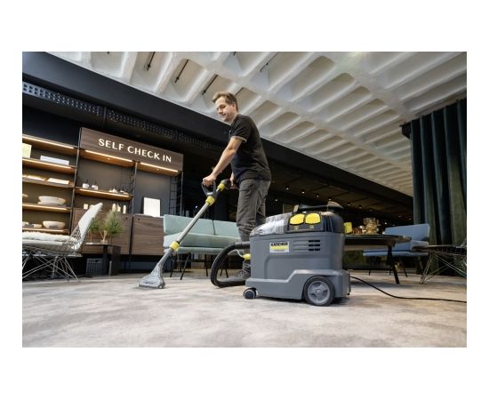 Karcher Puzzi 8/1 C Adv Mazgājošais putekļsūcējs ar 240mm uzgali grīdas paklājiem