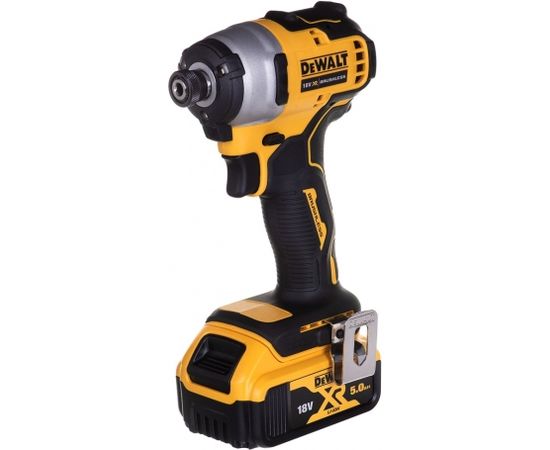 DEWALT Instrumentu komplekts 18V (2x5.0Ah) DCK2061P2T-QW Triecienurbjmašīnas, skrūvgrieži