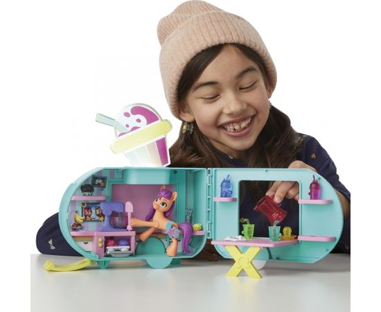 MY LITTLE PONY Игровой набор Sunny Starscout Smoothie Truck