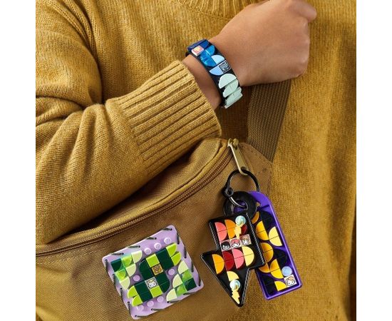 LEGO Dots Zestaw akcesoriów z Hogwartu™ (41808) Lego DOTS