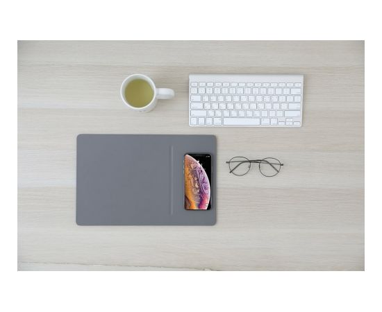 POUT HANDS3 PRO - Mouse pad with high-speed wireless charging, dust gray