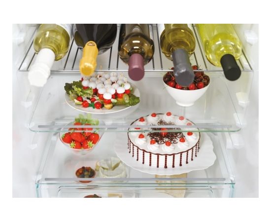 Candy Fresco CBT5518EW fridge-freezer Built-in 248 L E White Ledusskapji, iebūvējami