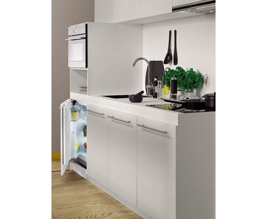 Amica UM130.3 fridge-freezer Built-in White