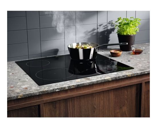 Electrolux LIB60420CK indukcijas plīts virsma 60cm