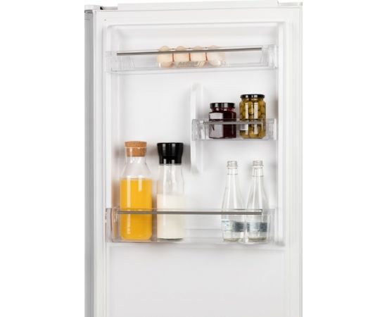 Free-standing refrigerator-freezer combination with Full No Frost inverter compressor MPM-357-FF-31W/AA 323 l, white