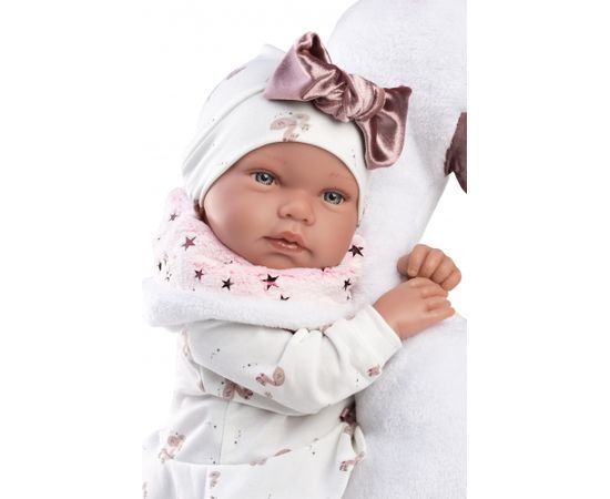Llorens Lelle Tina meitene ar gulbja spilvenu 44 cm (raud, runā, ar mānekli, mīkstais ķermenis) Spānija LL84456