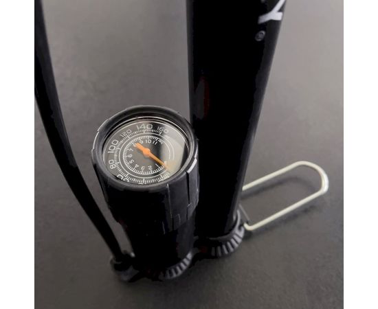 Universal 5 in 1 bicycle pump by Wozinsky