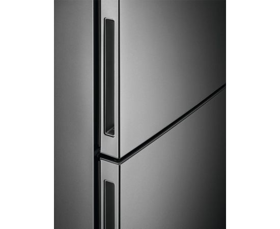 Electrolux LNC7ME32X3 186cm