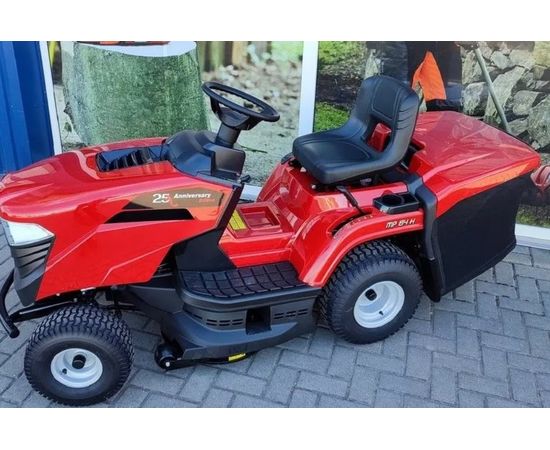 Zāliena traktors Castelgarden MP 84 NS H; 7,2 kW; hidrostatiskā pārnesumkārba + eļļa Zāles pļaušanas traktori