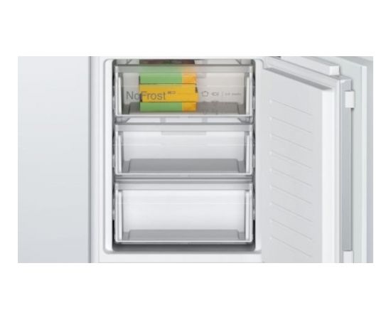 Bosch KIN86ADD0 fridge-freezer Freestanding 260 L D White