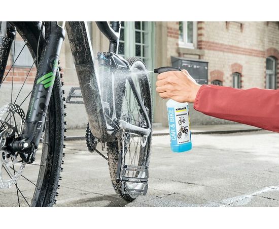 Karcher Mobile Outdoor Cleaner OC 3 + Bike Мойки высокого давления