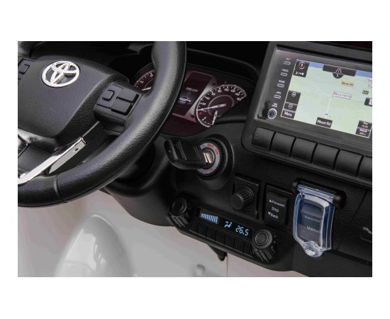 Toyota Hillux vienvietīgs elektromobilis, balts
