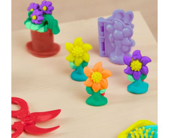 PLAY-DOH Rotaļu komplekts ´´Izaudzē savu dārzu´´