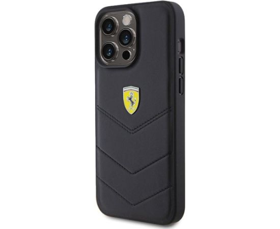 Ferrari Quilted Metal Logo Back Case Aizsargapvalks Priekš Apple iPhone 15 Pro Max